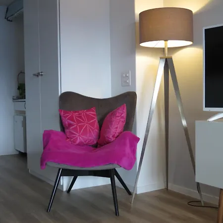 شقة Swiss Seeblick Mit Hotelanbindung بيتنبرغ